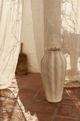 Vase Curve White